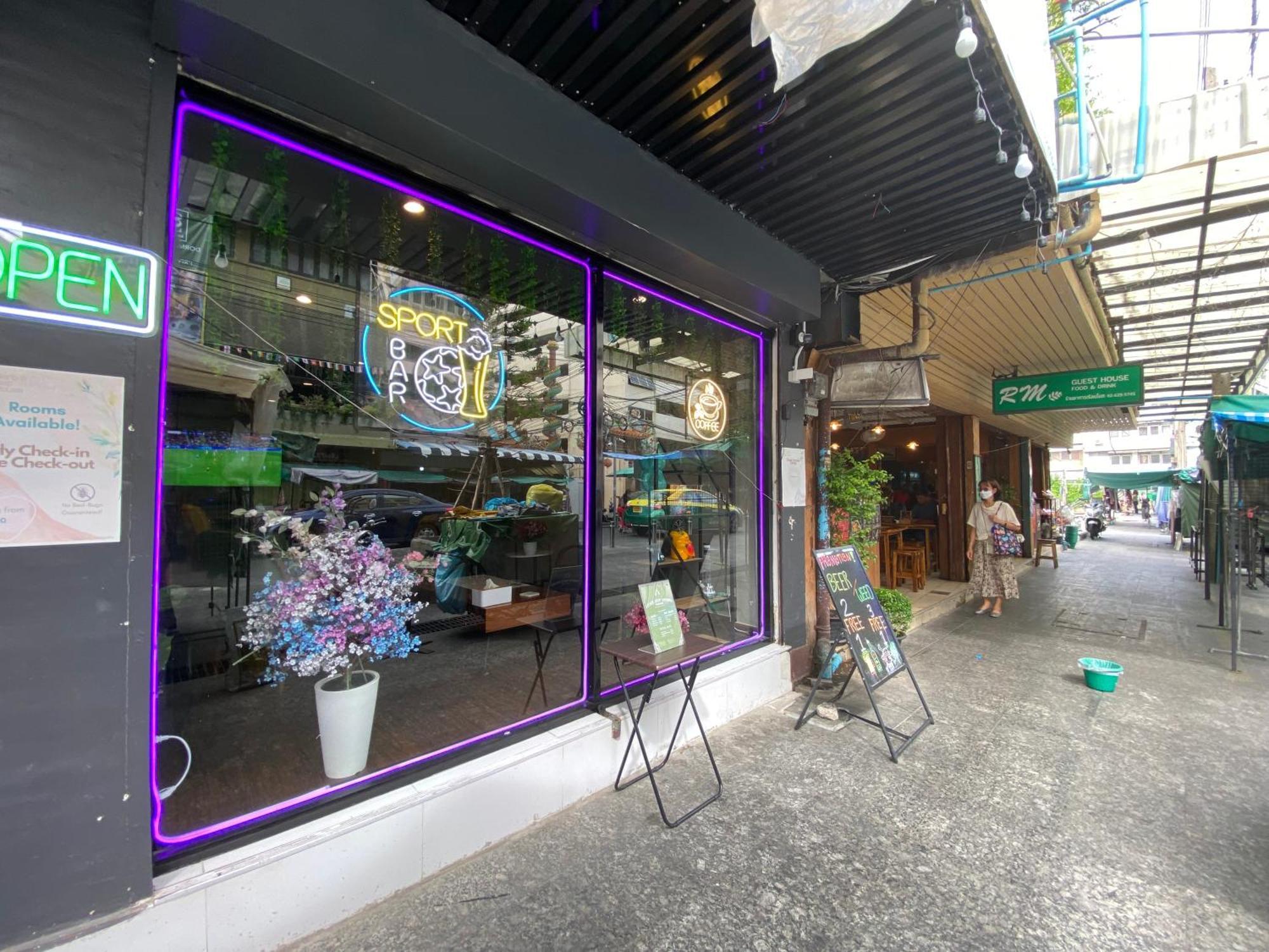 בנגקוק Bud Brew Beyond Dispensary And Hotel מראה חיצוני תמונה